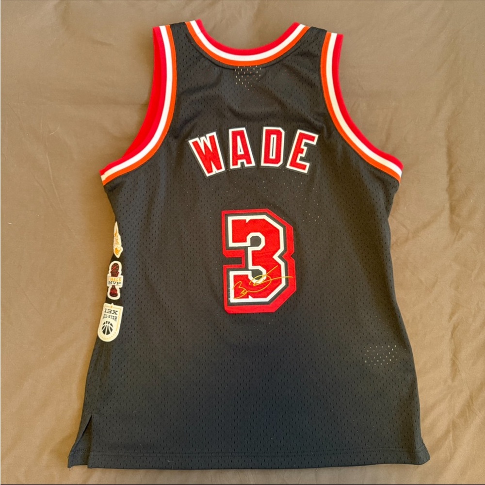 Dwyane Wade Miami Heat Jersey - Picture 3 of 8
